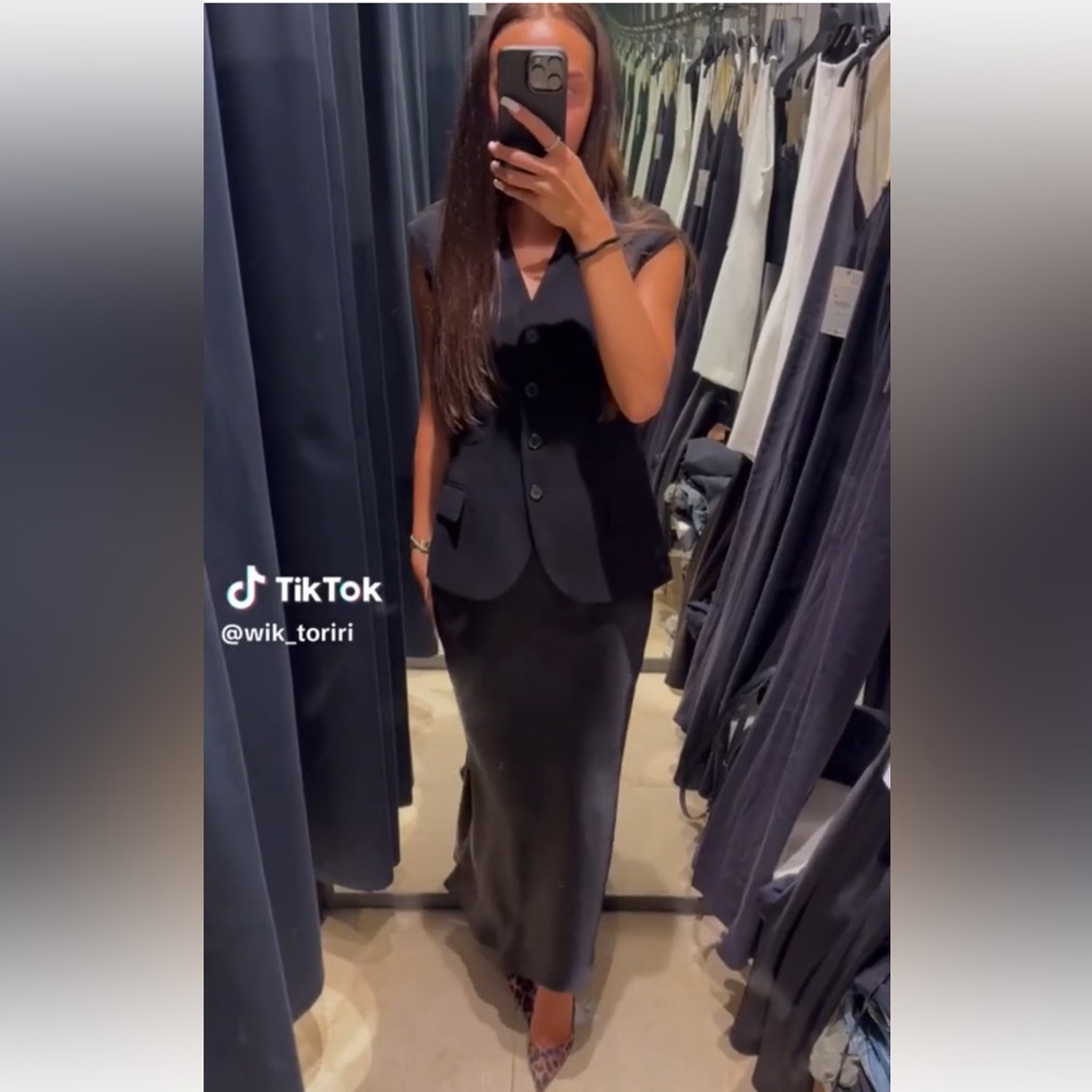 ZARA WAISTCOAT WITH POCKETS